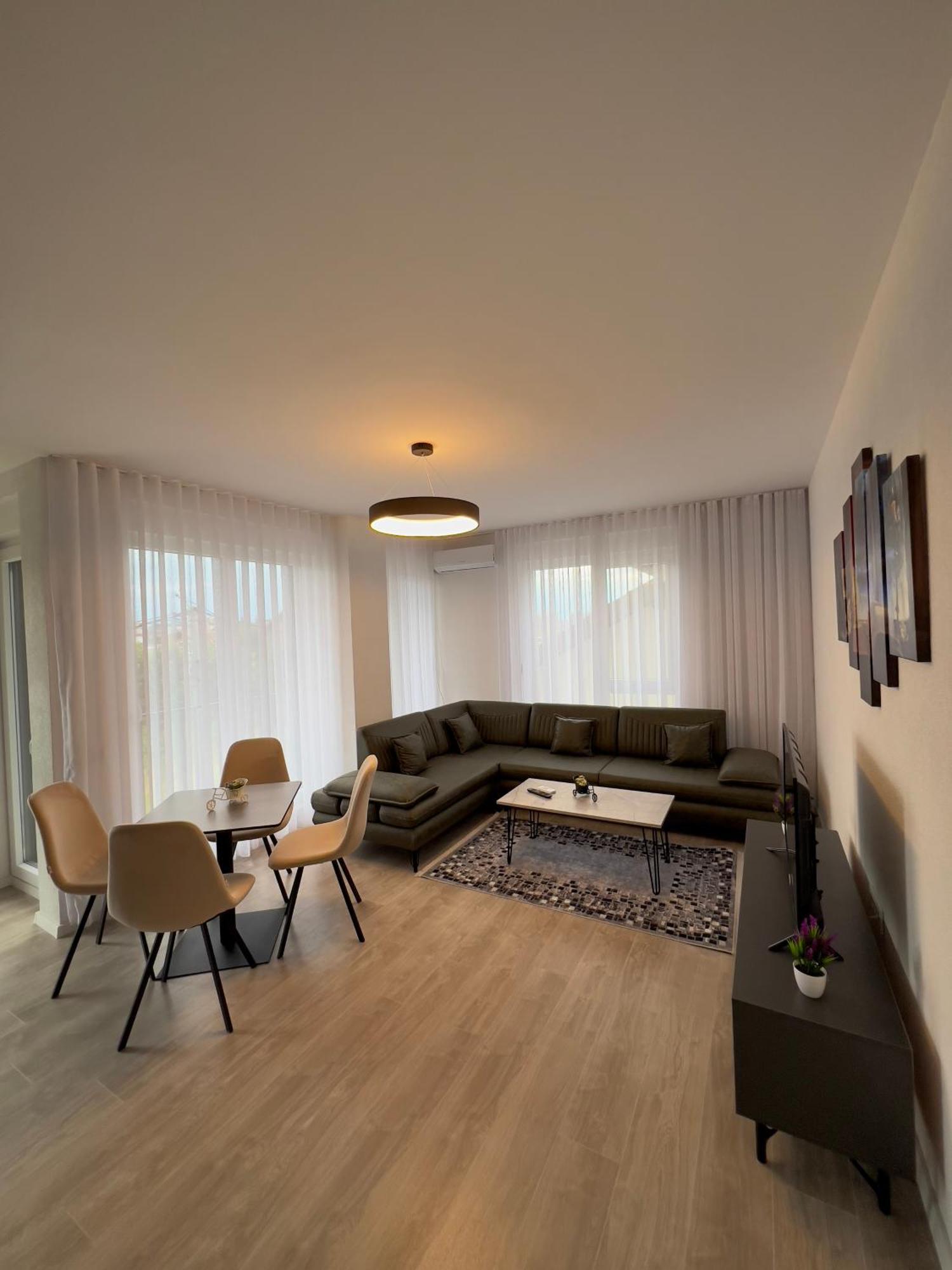 Holiday Apartments Gjakova Kamer foto
