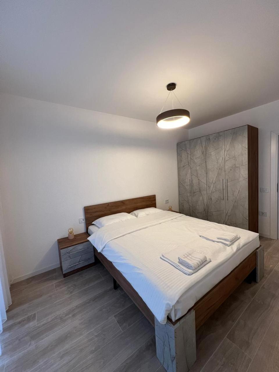 Holiday Apartments Gjakova Buitenkant foto
